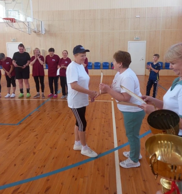 Ветеран Кучуксульфата – лучший игрок турнира по пионерболу